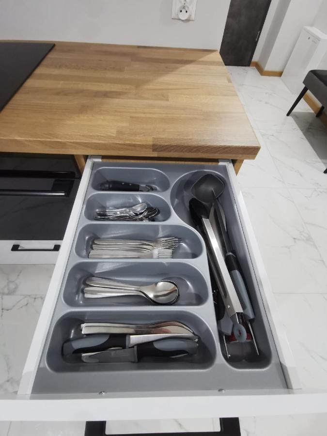 Apartament Ventus Business And Living 44 キェルツェ エクステリア 写真