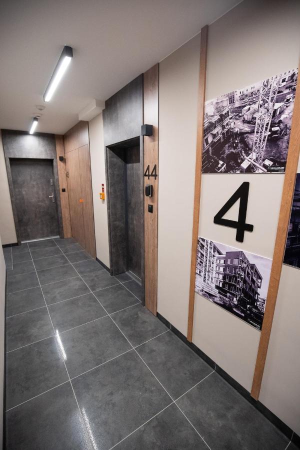 Apartament Ventus Business And Living 44 キェルツェ エクステリア 写真