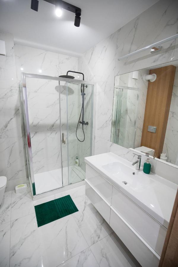 Apartament Ventus Business And Living 44 キェルツェ エクステリア 写真